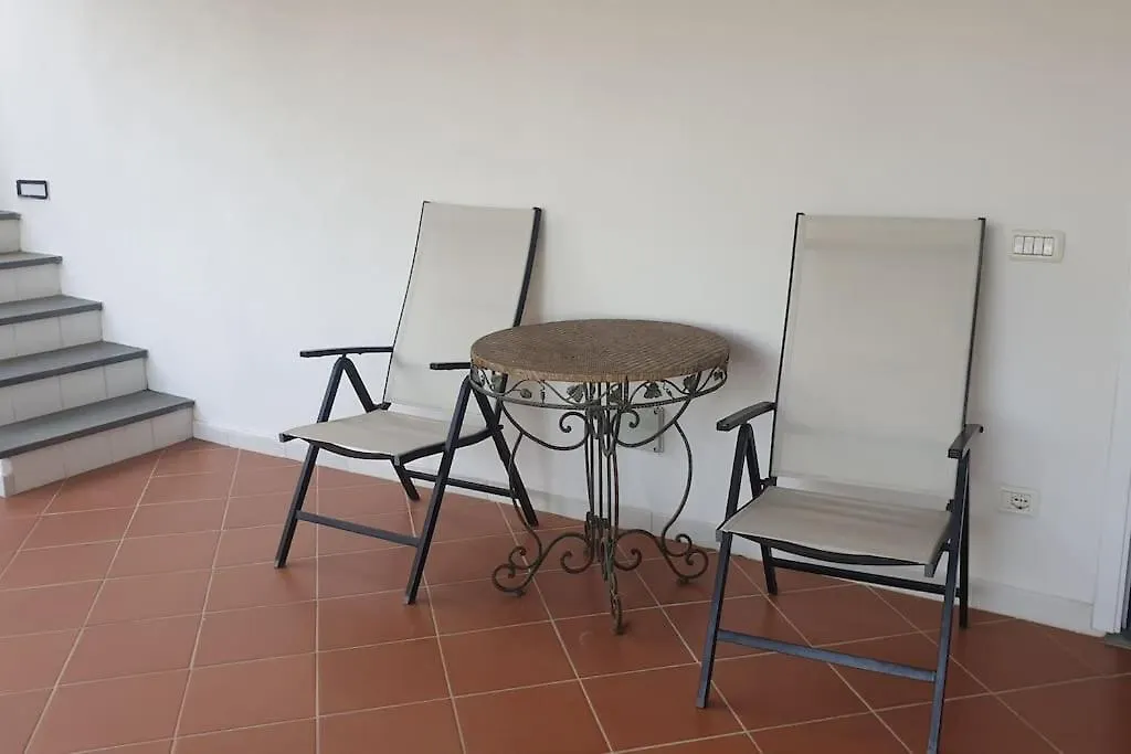 Apartment With Garden In Pianoconte -Lipari Italien