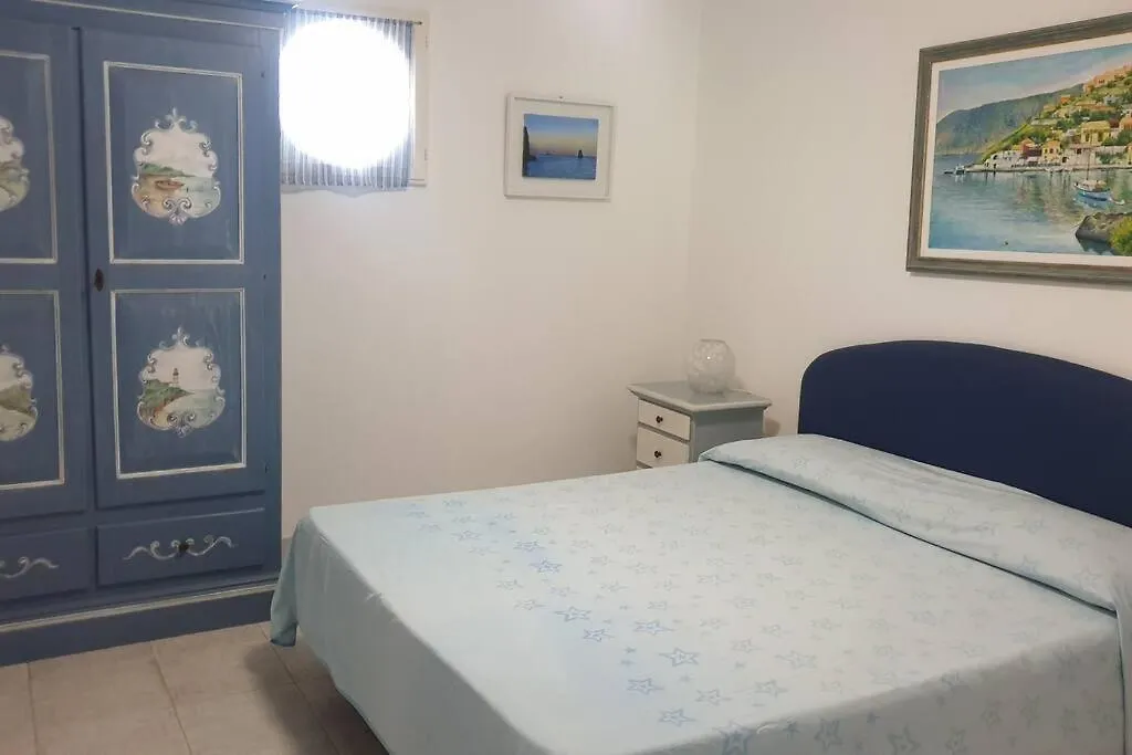 Apartment With Garden In Pianoconte -Lipari Italien